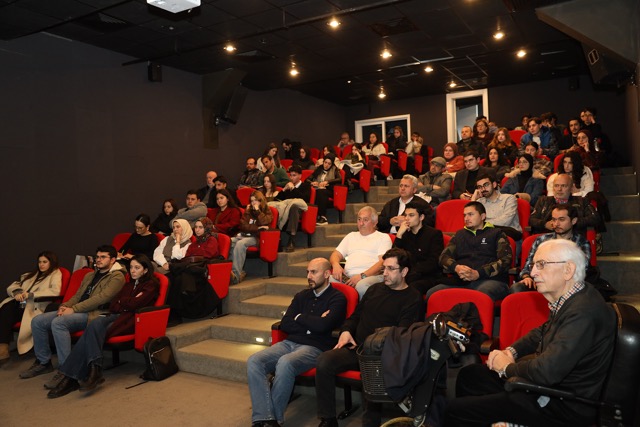 Sakarya Büyükşehir Belediyesi’nde Oğuz Atay söyleşisi Ofis Sanat Merkezi’nde düzenlendi