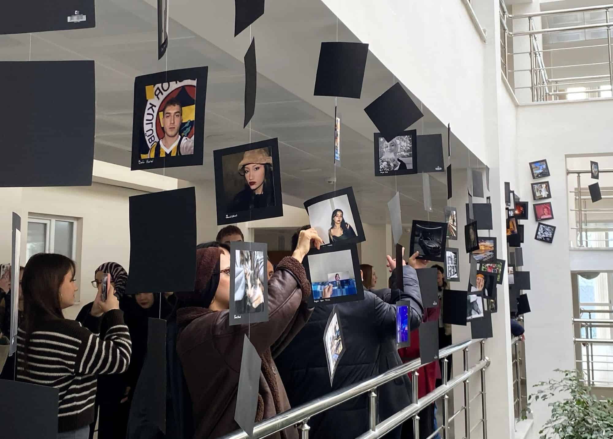 sakarya-myoda-geleneksel-fotograf-sergisi-kimlik-temasiyla-acildi-4427