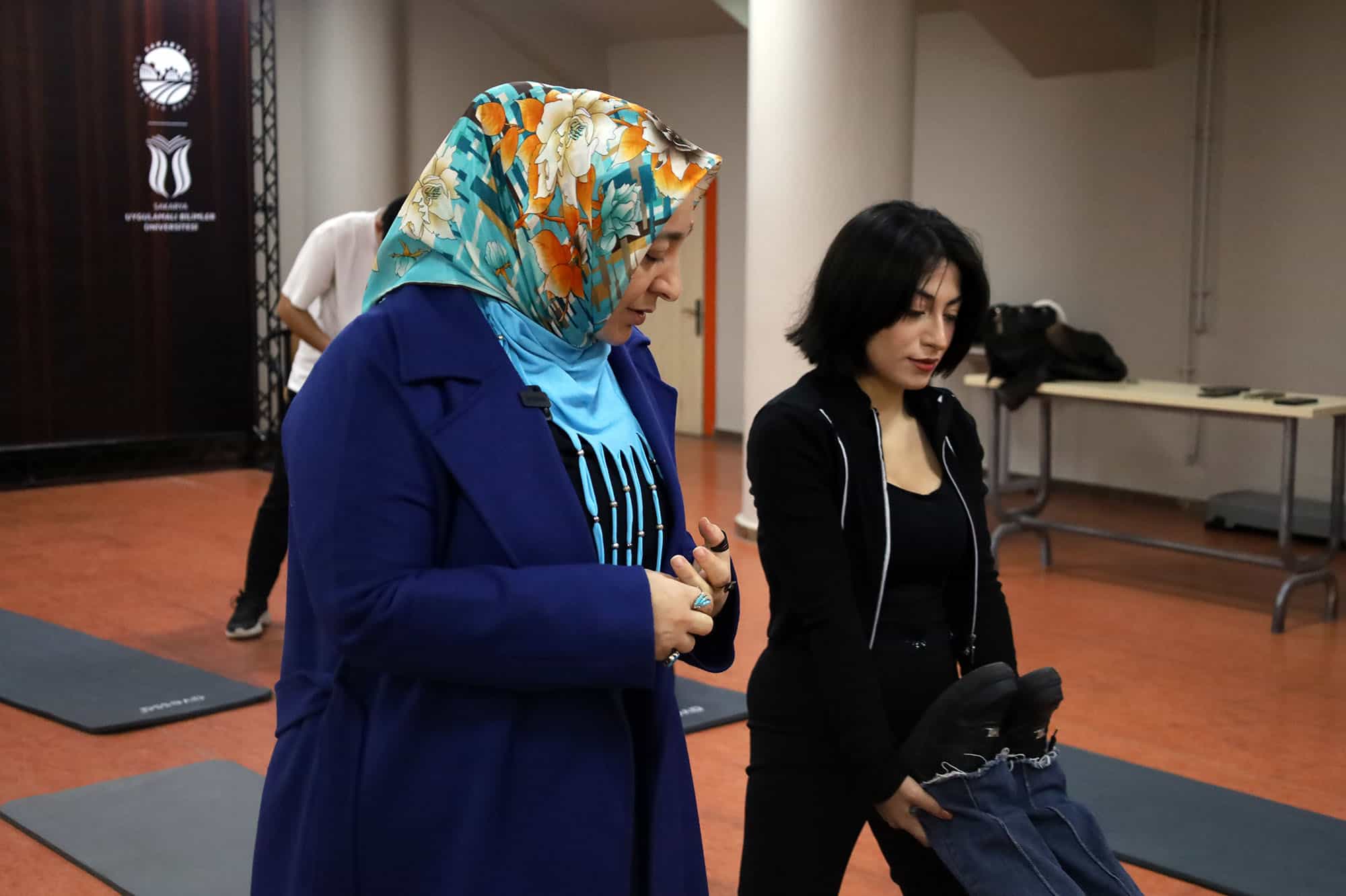 sakaryada-genc-sahne-tiyatro-okulu-egitimi-basladi-8764