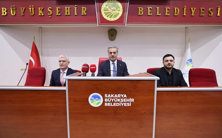 Başkan Alemdar, Sakarya Meclisi’nde Hizmet Projelerini Detaylandırdı ve Birlik Mesajı Verdi