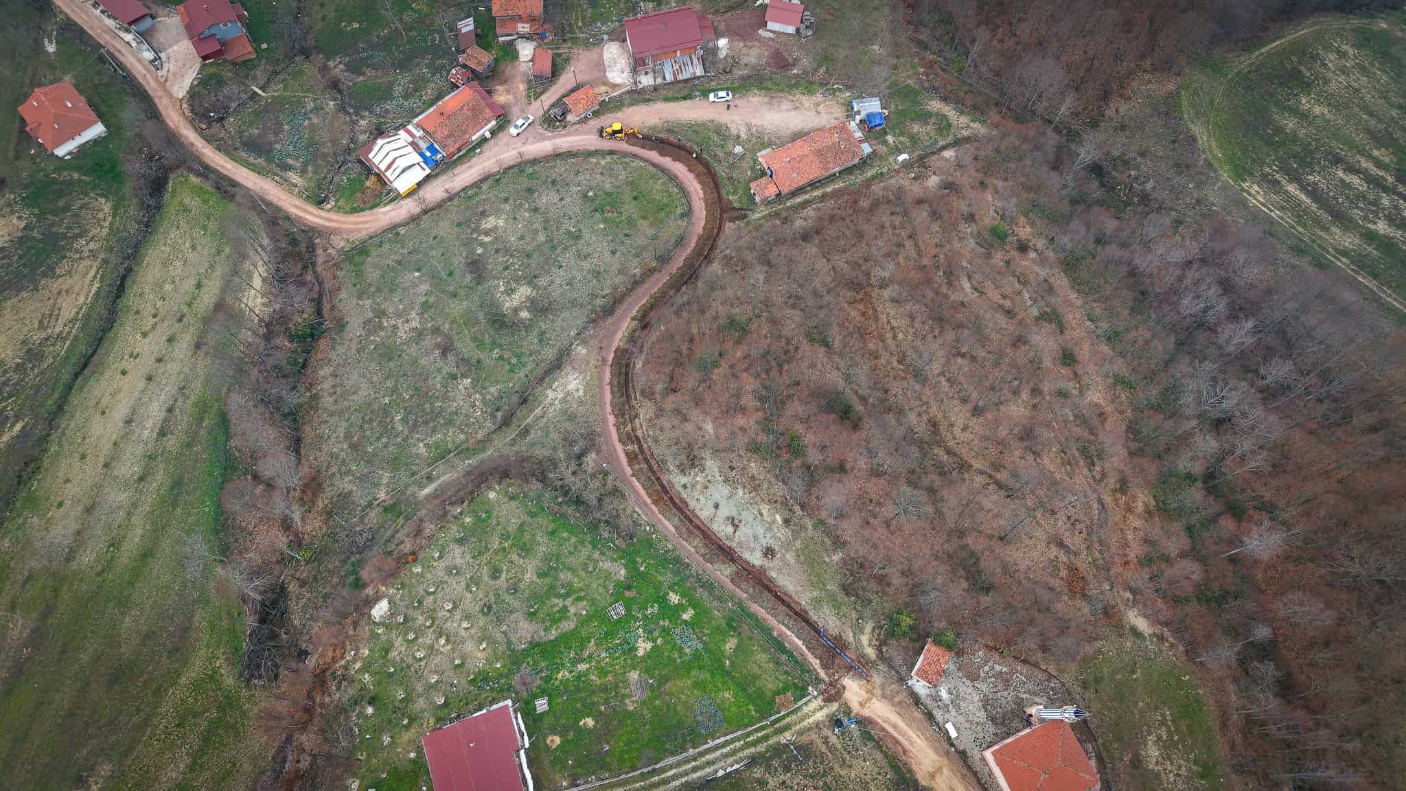 Geyve Kamışlı Orta Mahalle’de 5 Bin Metrelik İçme Suyu Hattı Modernizasyonu İkinci Fazda Devam Ediyor