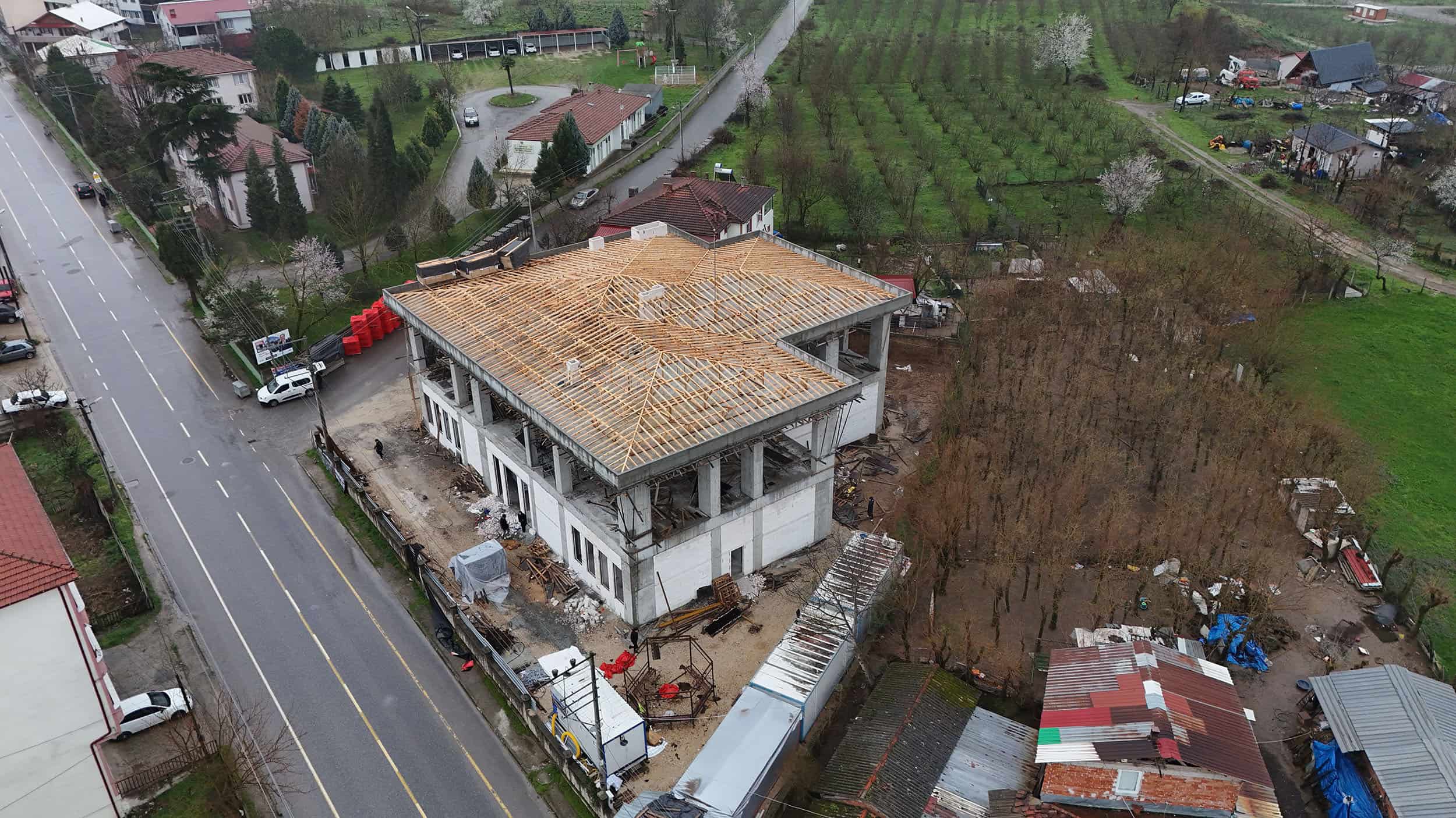 Karapürçek Sosyal Gelişim Merkezi’nde Son Aşamaya Yaklaşılıyor: İnşaat Çalışmalarında Önemli İlerleme