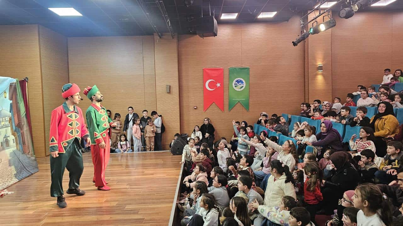 Geyve Sosyal Gelişim Merkezi’nde Çocuklar İçin Ramazan Şenliği Düzenlendi