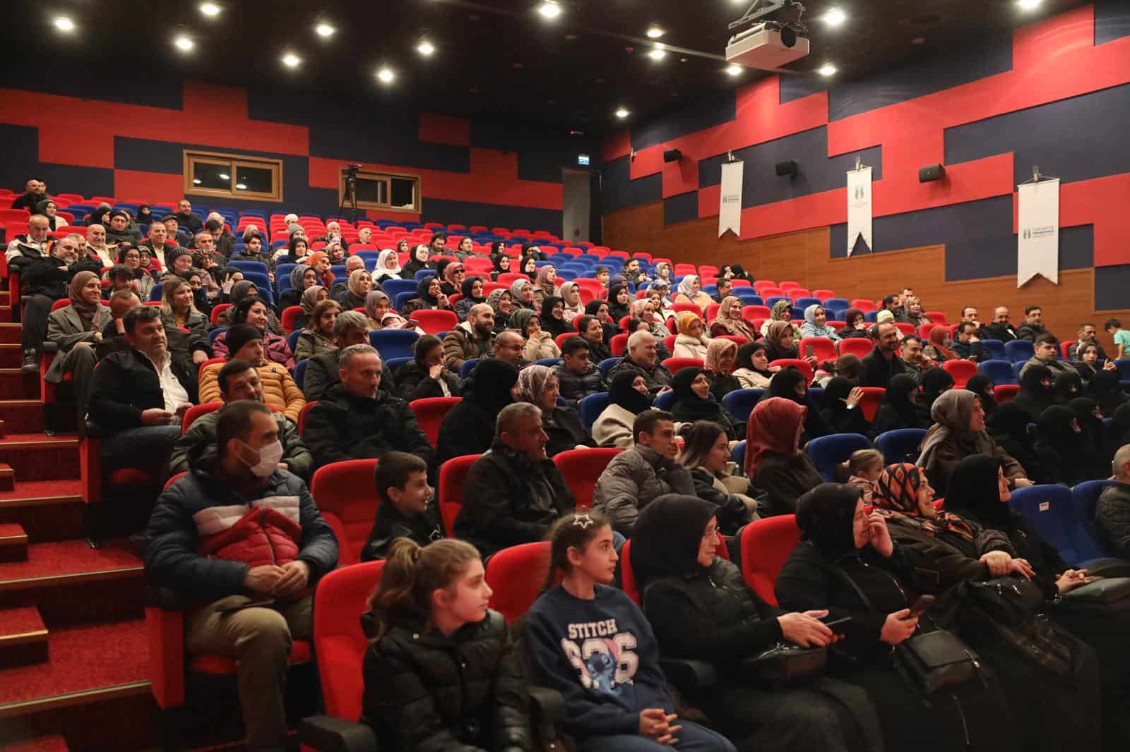 Dursun Ali Erzincanlı’nın Şiir Dinletisiyle Ramazan Kültür Sanat Serisi Sakarya’da Tamamlandı