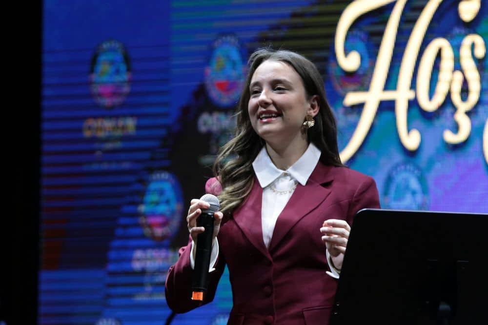 Serdivan’da 8 Mart Kadınlar Günü’ne Özel Konserde Senanur Kale Büyük İlgi Gördü