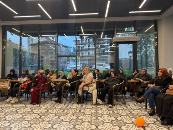 Kadın Kadına Projesi Kocaali’de Kadınlarla Farkındalık ve Bilgilendirme Çalışmalarıyla Devam Ediyor