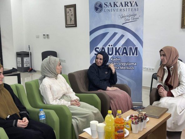 Sakarya Üniversitesi’nde Kadın Akademisyenlik ve Toplumsal Algılar Üzerine Söyleşi Gerçekleşti