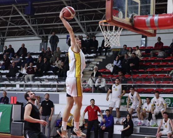 Serdivan Belediyesi Basketbol Takımı, İkinci Yılında Türkiye Şampiyonası Finallerine Yükseldi