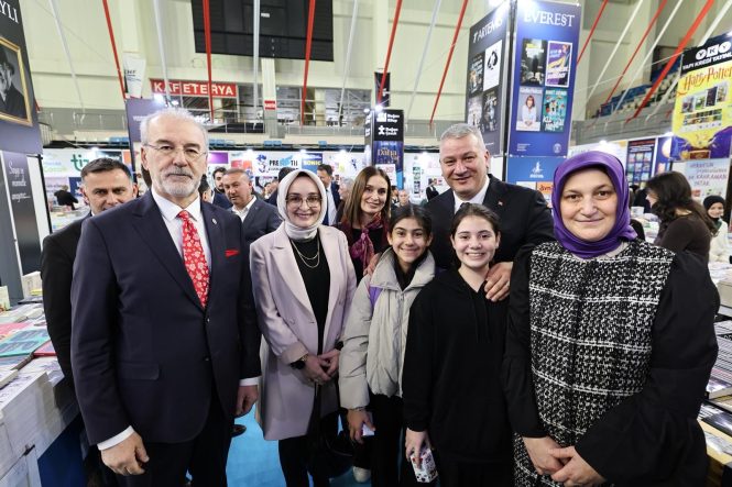Serdivan 2. Kitap Fuarı Açıldı: Sakarya’nın Kültür Hayatına Canlılık Katıyor