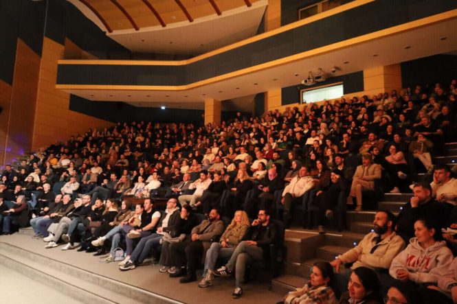 Çehov Kabare Tiyatro Oyunu Sakarya'da Seyircilerden Beğeni Topladı