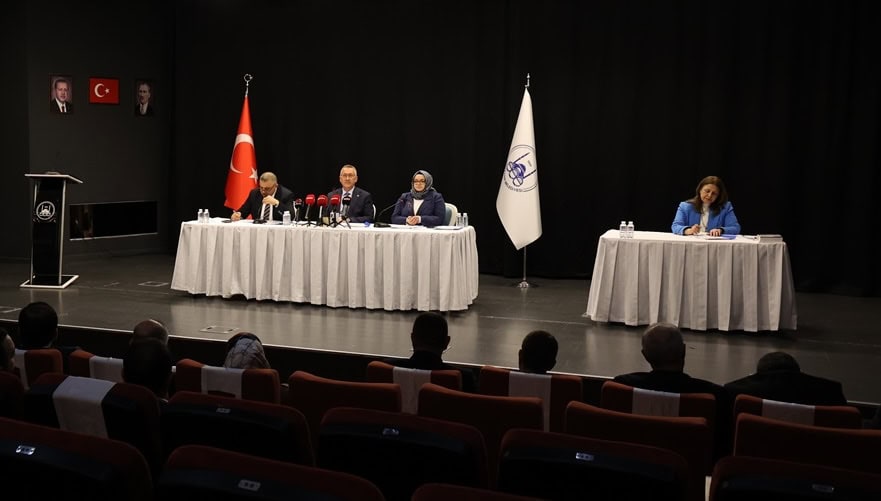 Adapazarı Mayıs Meclisi’nde Mahalle Güzelleştirme ve Sosyal Projeler Ele Alındı