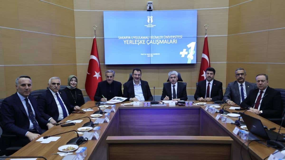 SUBÜ’nün Yeni Kampüs Protokolü Sakarya Valiliği’nde İmzalandı